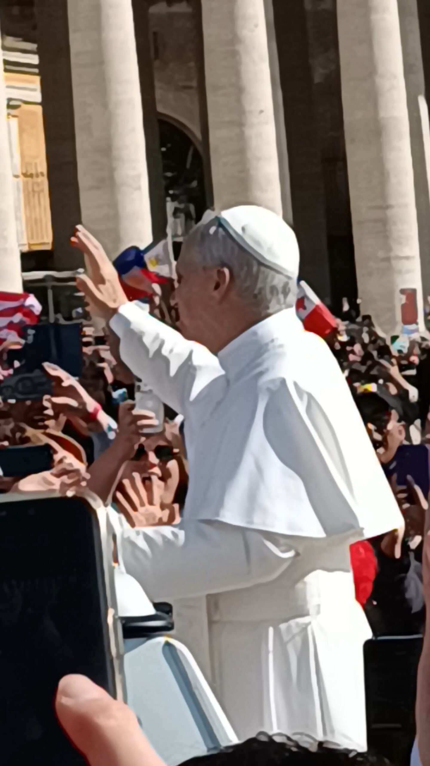 INTRONIZZAZIONE DI PAPA LEONE XIV – 1   [COVER  41;  STATO DELLA CITTÀ DEL VATICANO, PIAZZA SAN PIETRO, 18/05/2025;  VIDEO E FOTOGRAFIE DI  WALTER GALASSO]