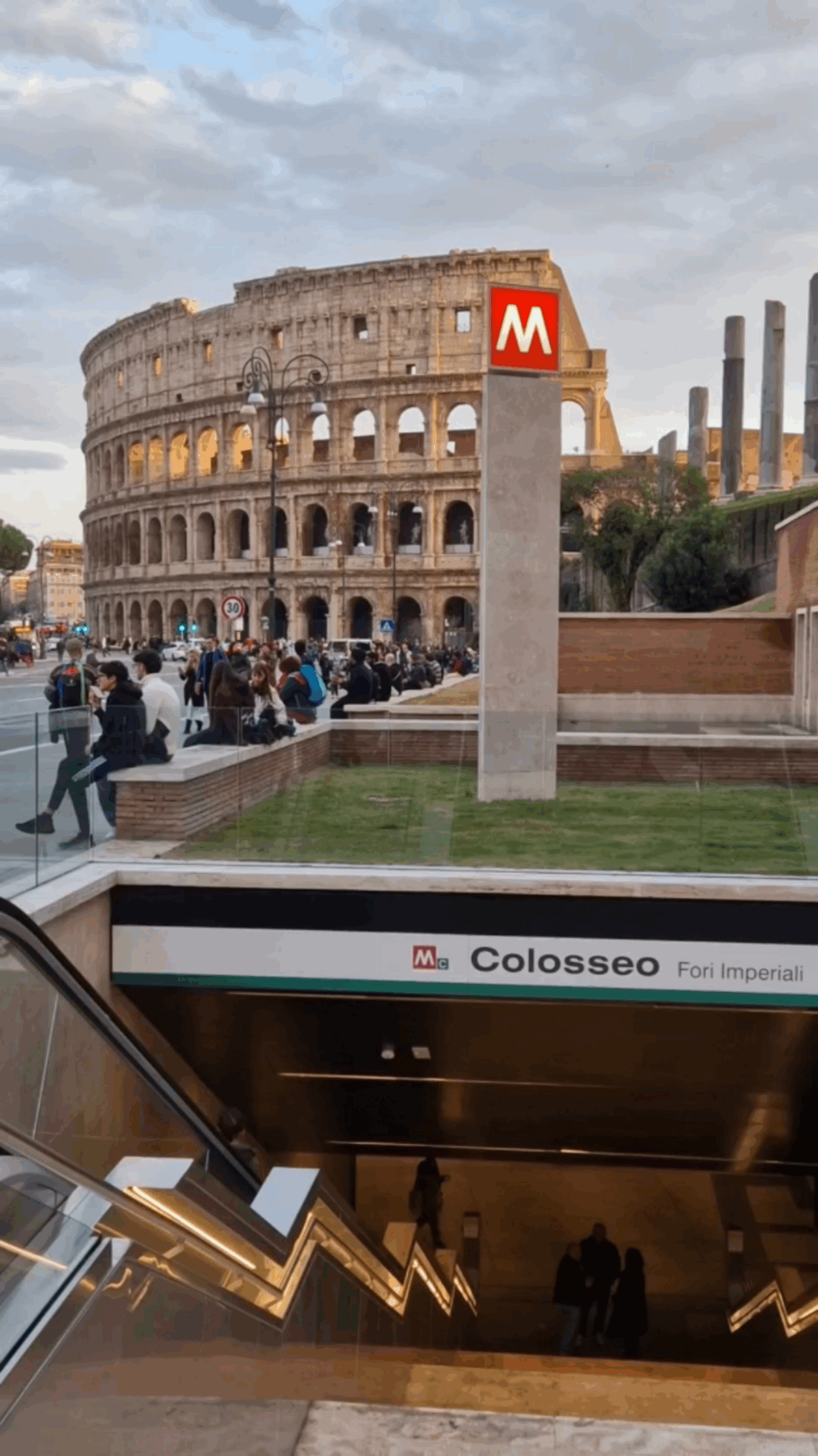 NEO METRO MUSEO COLOSSEO:  UNA MERAVIGLIOSA OPERA CULTURALE   [COVER  64-1;  FOTO E VIDEO DI  WALTER GALASSO;  THE NEW YORK TIMES]