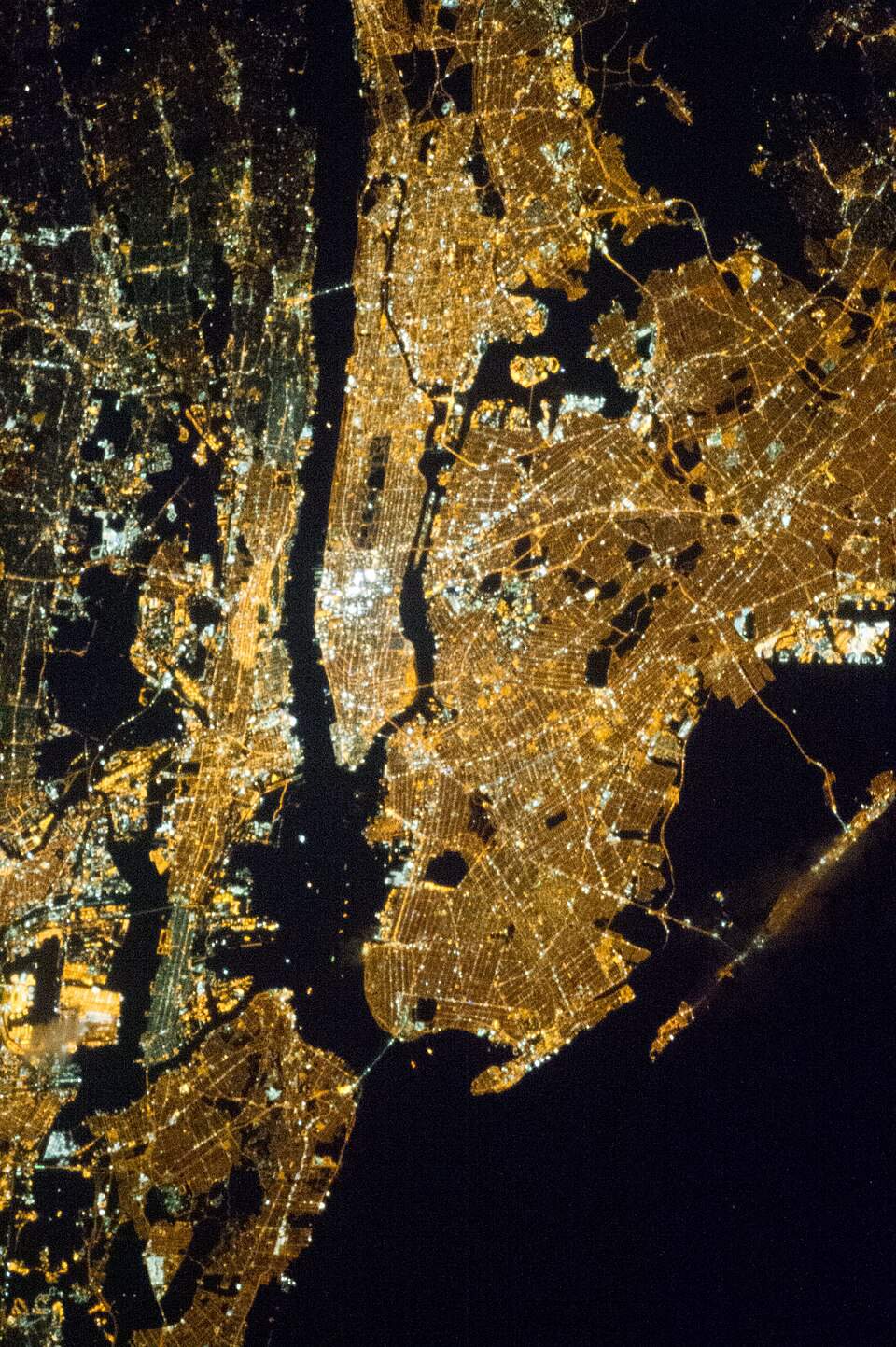 romacampodeifiori.academy  E STATI UNITI, AUDIENCE IN DATA 19/09/26: VIEWS A BOSTON, BUFFALO, DETROIT, LOS ANGELES, NEW YORK, SAN FRANCISCO   [IMAGE: NEW YORK (NASA)]